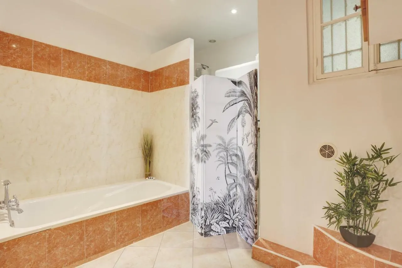Apartment FONTAINE - CHARMING PROVENCAL, Clim, 6 GUEST, OLD TOWN Nizza