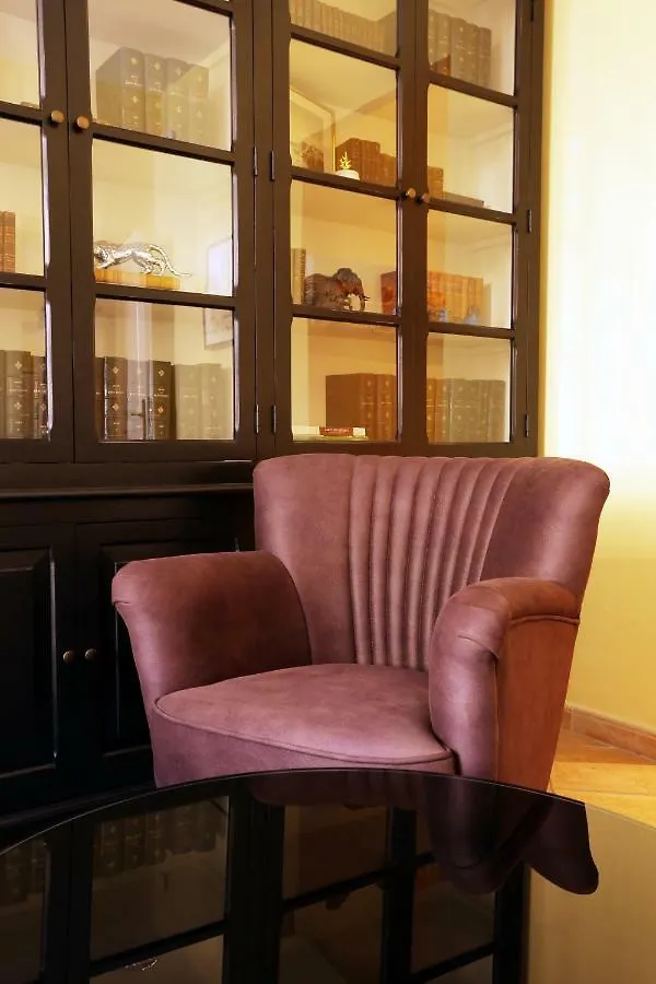 Fontaine - Charming Provencal, Clim, 6 Guest, Old Town Nice Apartment