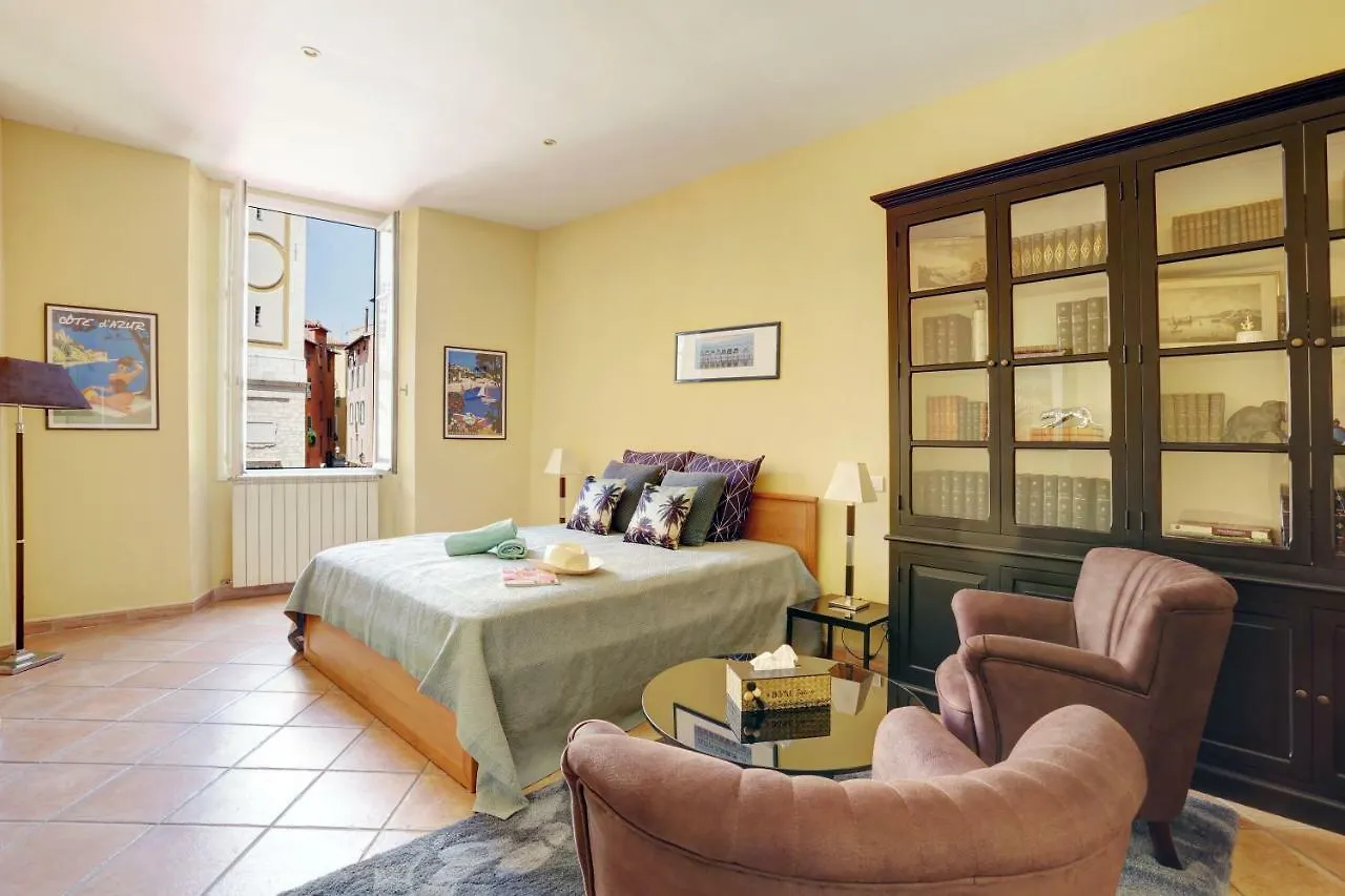 Apartment Fontaine - Charming Provencal, Clim, 6 Guest, Old Town Nice